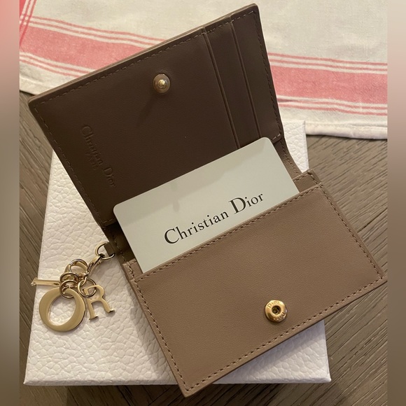 Lady Dior Flap Card Holder, warm taupe - Picture 1 of 4